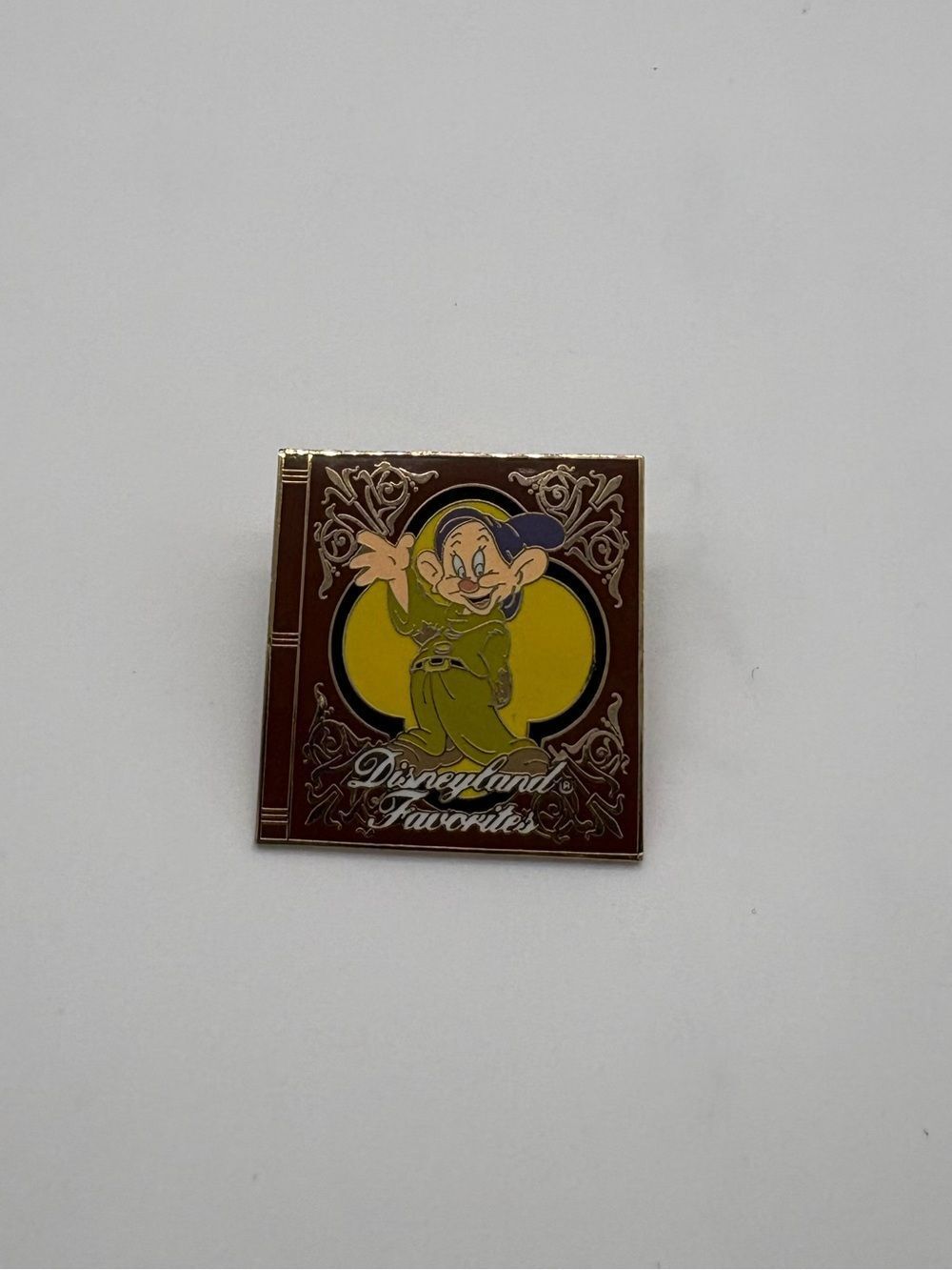 Disneyland Dopey Trading Pin